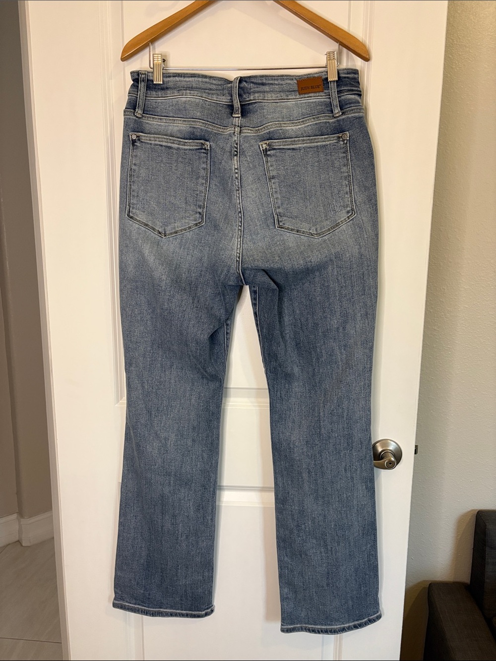Judy Blue Mid Rise Boot Cut Jeans Medium Wash Style JB82337LT-PL Size 14W - Picture 8 of 12